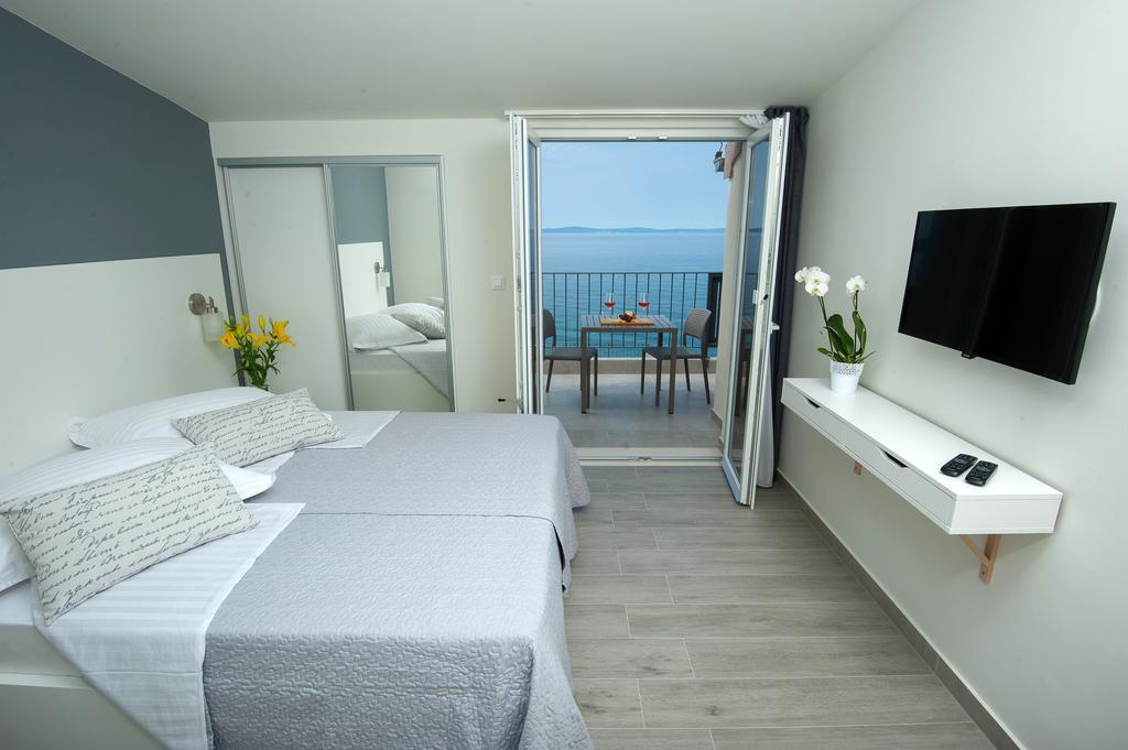 Seaside Luxury Suites ポドストラナ エクステリア 写真