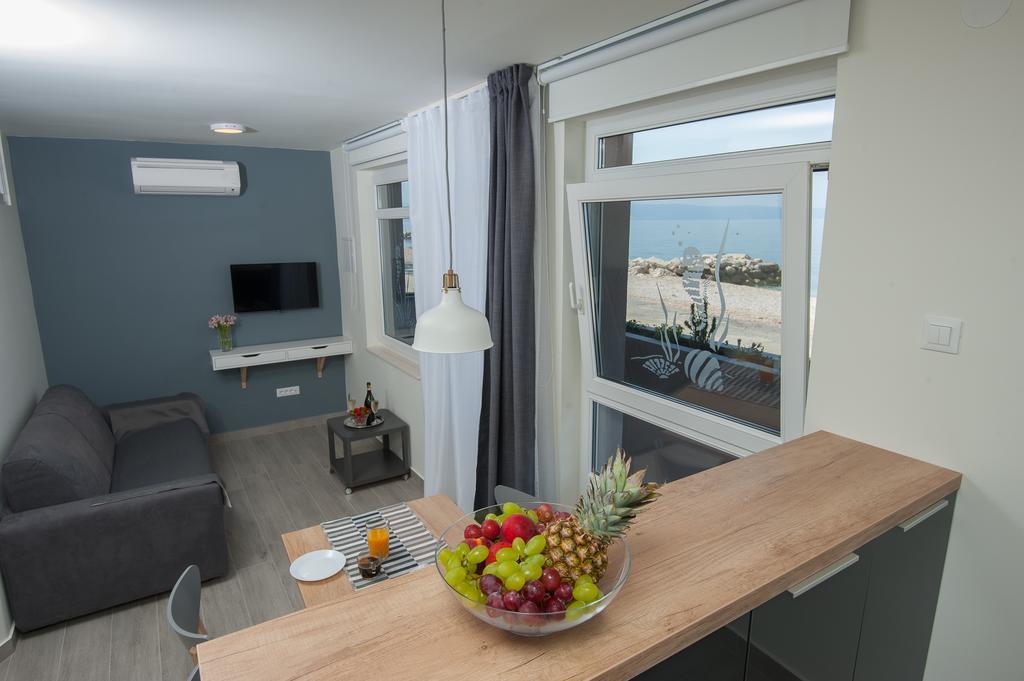 Seaside Luxury Suites ポドストラナ エクステリア 写真