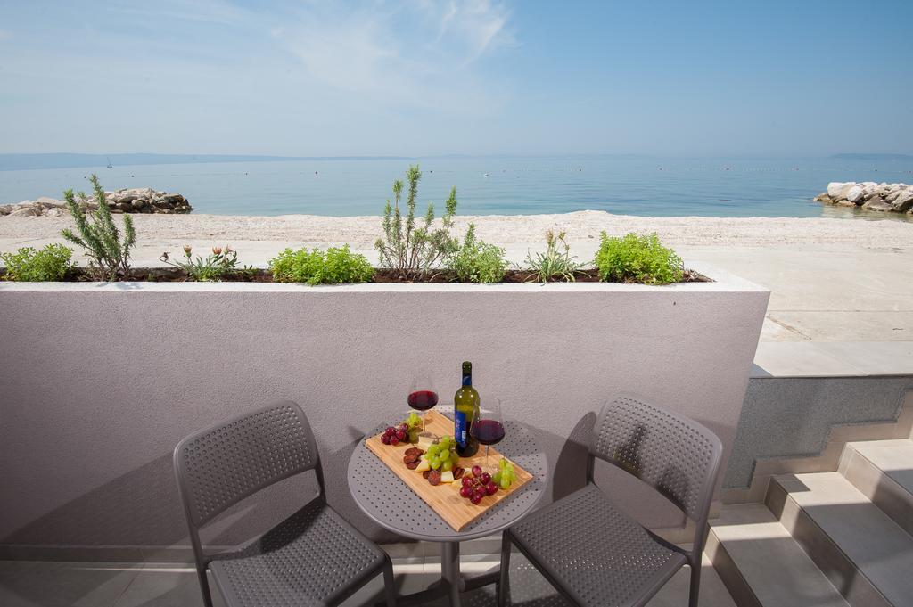 Seaside Luxury Suites ポドストラナ エクステリア 写真