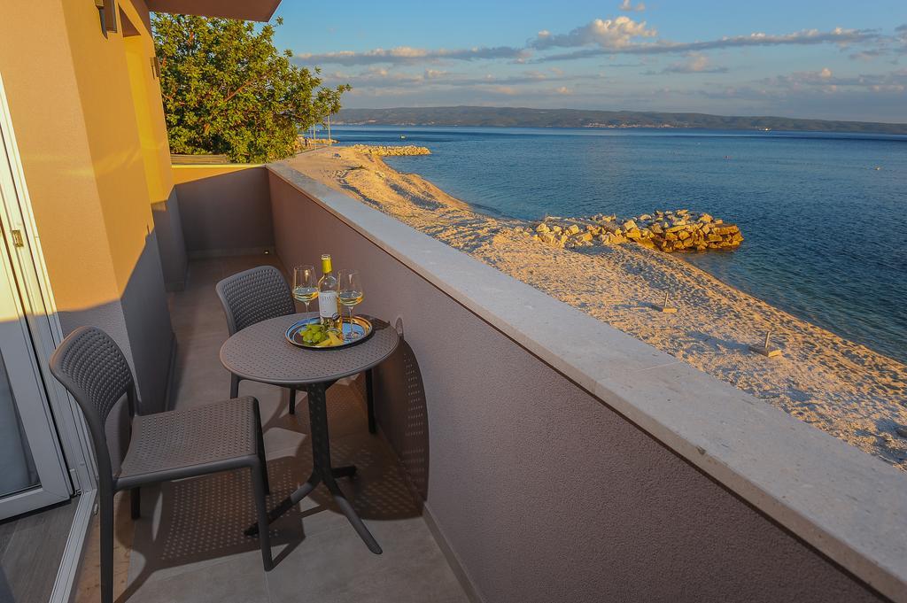 Seaside Luxury Suites ポドストラナ エクステリア 写真