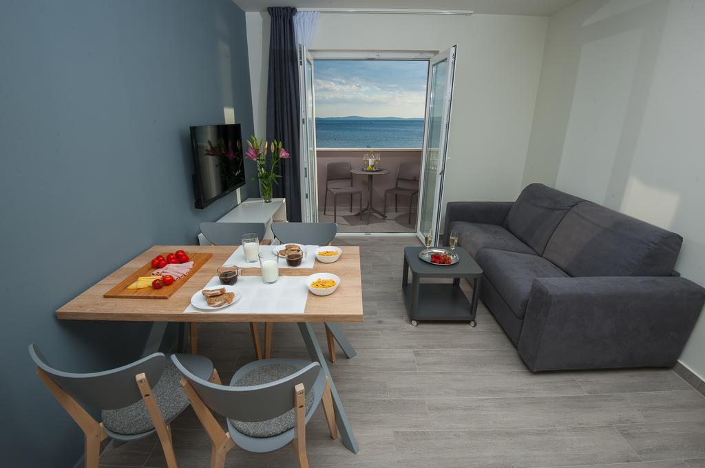 Seaside Luxury Suites ポドストラナ エクステリア 写真
