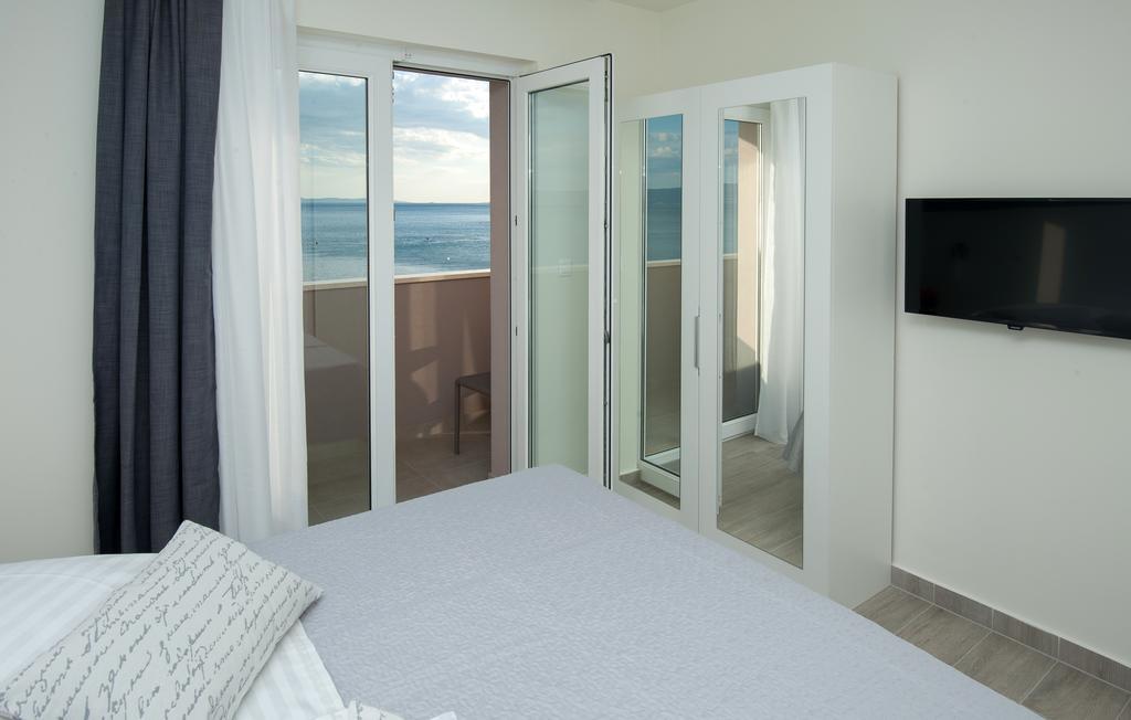 Seaside Luxury Suites ポドストラナ エクステリア 写真