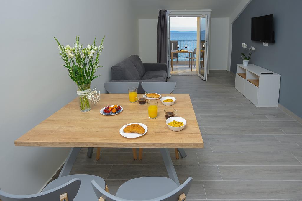 Seaside Luxury Suites ポドストラナ エクステリア 写真
