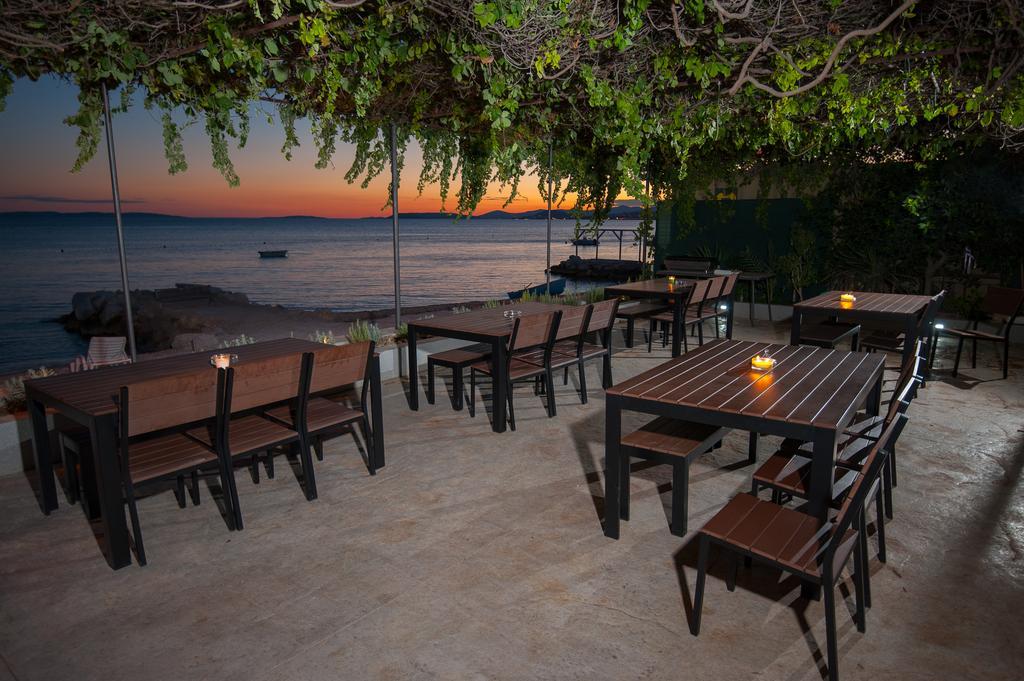 Seaside Luxury Suites ポドストラナ エクステリア 写真
